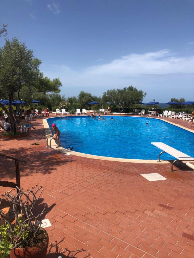 Residence Calarossa Terrasini Buitenkant foto